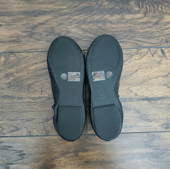 BCBG Size 5.5 Leather Ballet Flats - Picture 2 of 6